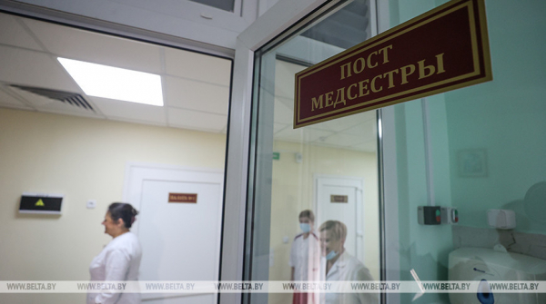 Лукашенко отметил вклад коллектива Городской гинекологической больницы Минска в сбережение здоровья нации