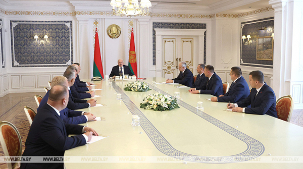 Lukashenko opines on qualities of candidates in forthcoming elections in Belarus