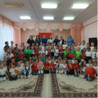 В детском саду № 6 прошло мероприятие, приуроченное Дню Государственного флага, герба и гимна Республики Беларусь