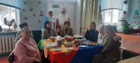 В рамках республиканской благотворительный акции «От всей души» в Блужской базовой школе прошла рождественская встреча