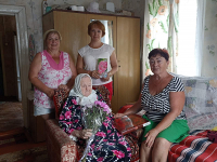 100-летний юбилей отметила Николайчик Анна Даниловна из деревни Избище Туринского сельсовета Пуховичского района