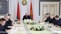 Lukashenko urges to determine development prospects of Motovelo Plant