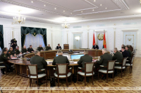 Lukashenko: Belarusian army needs to take into account modern experience of military operations