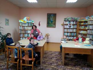 Урок доброты «Нам жизнь дана на добрые дела» в Дубровской сельской библиотеке
