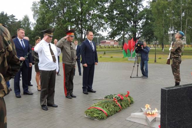 В Марьиной Горке отметили День десантников  и сил специальных операций