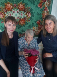 Сегодня, 23.10.2023 жительница Пуховичского района Мерзляк Зинаида Михайловна отметила свой 101 день рождения