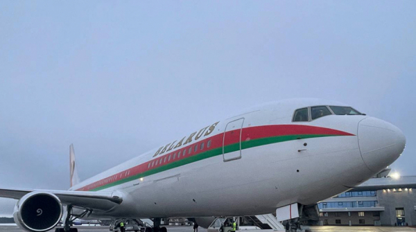 Лукашенко вылетел в Ереван на саммит ОДКБ