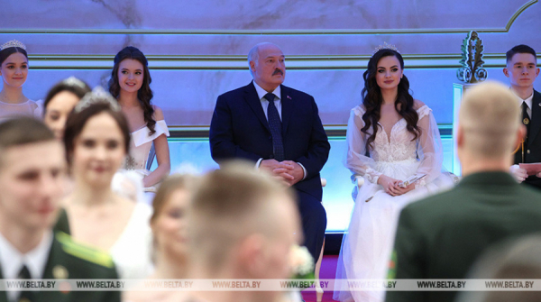 Lukashenko: Time has come for everyone to also think about the country