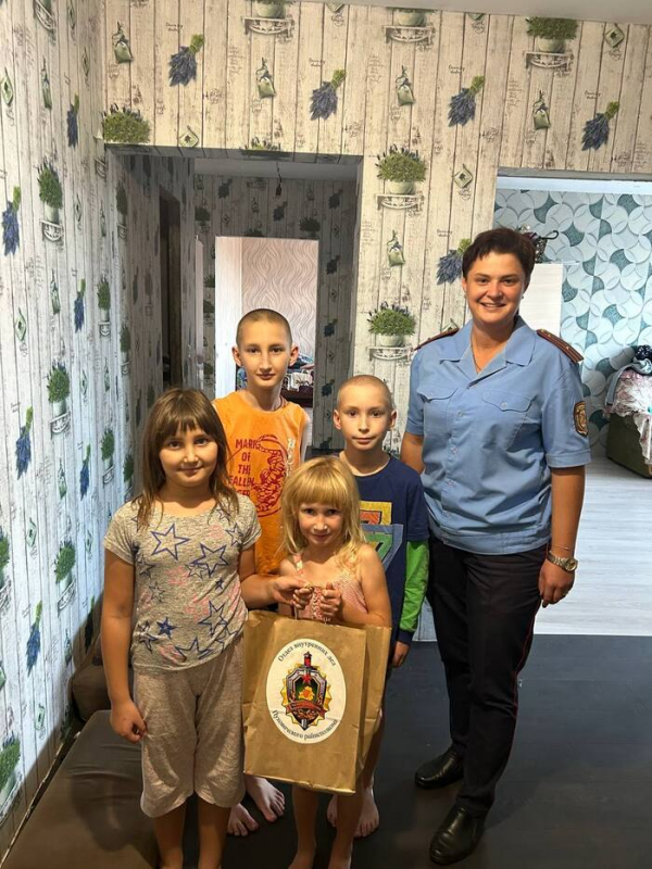 Пуховичские правоохранители посетили многодетные семьи