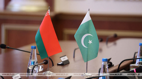 Лукашенко отметил динамичное развитие отношений Беларуси и Пакистана