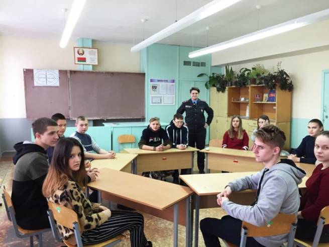 В школах Пуховичского района прошла акция «Дружим с законом»