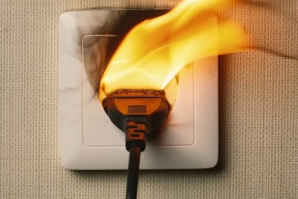 Урок безопасности: как не допустить пожара от электропроводки и электроприборов