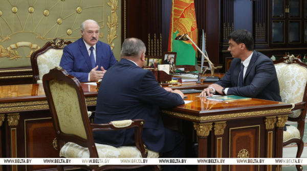 Lukashenko pledges fair treatment of law-abiding entrepreneurs