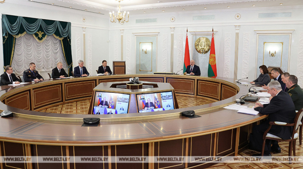 Lukashenko signs integration ordinance approving Union State programs with Russia