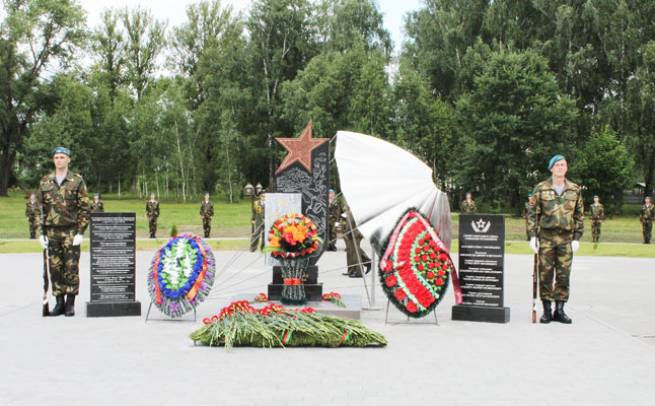 В Марьиной Горке состоялось открытие Аллеи воинской славы