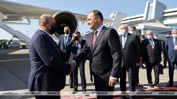 Russian PM arrives in Minsk