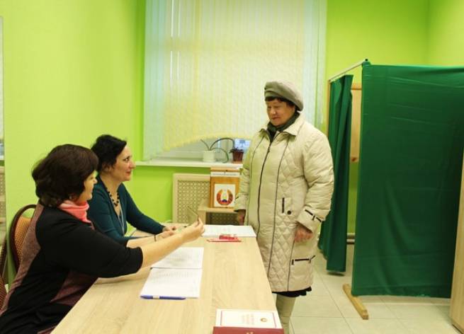 В Пуховичском районе открыто досрочное голосование по выборам депутатов