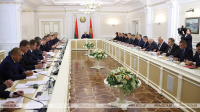 Lukashenko hosts meeting to discuss Belarus&#039; agricultural performance