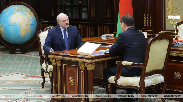 Lukashenko meets with Belarus PM to receive his report
